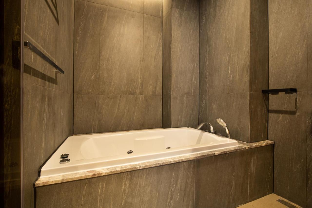 Jeonju Tourist Hotel Kkotsim Extérieur photo